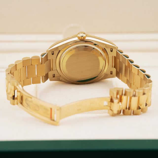 Rolex Day-Date 36 128238 Image 4